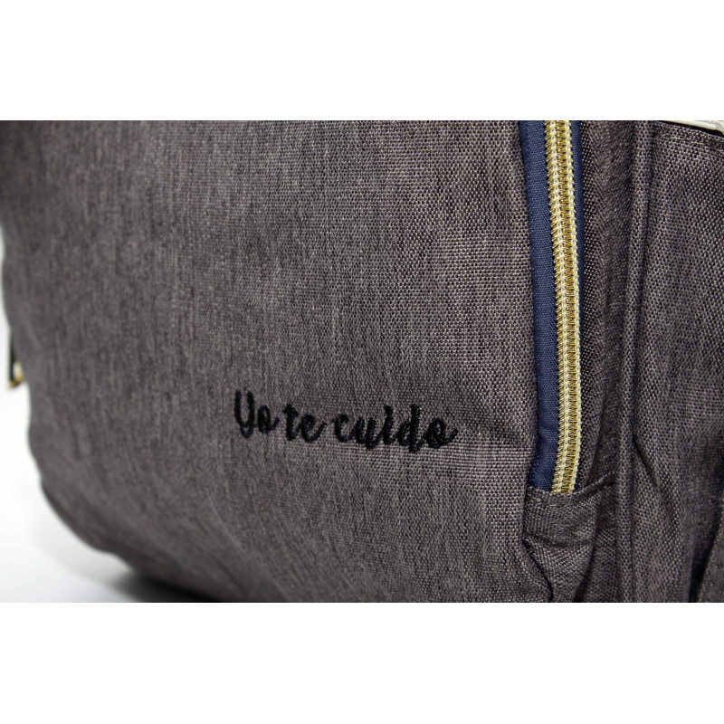MOCHILA GRIS "YO TE CUIDO"